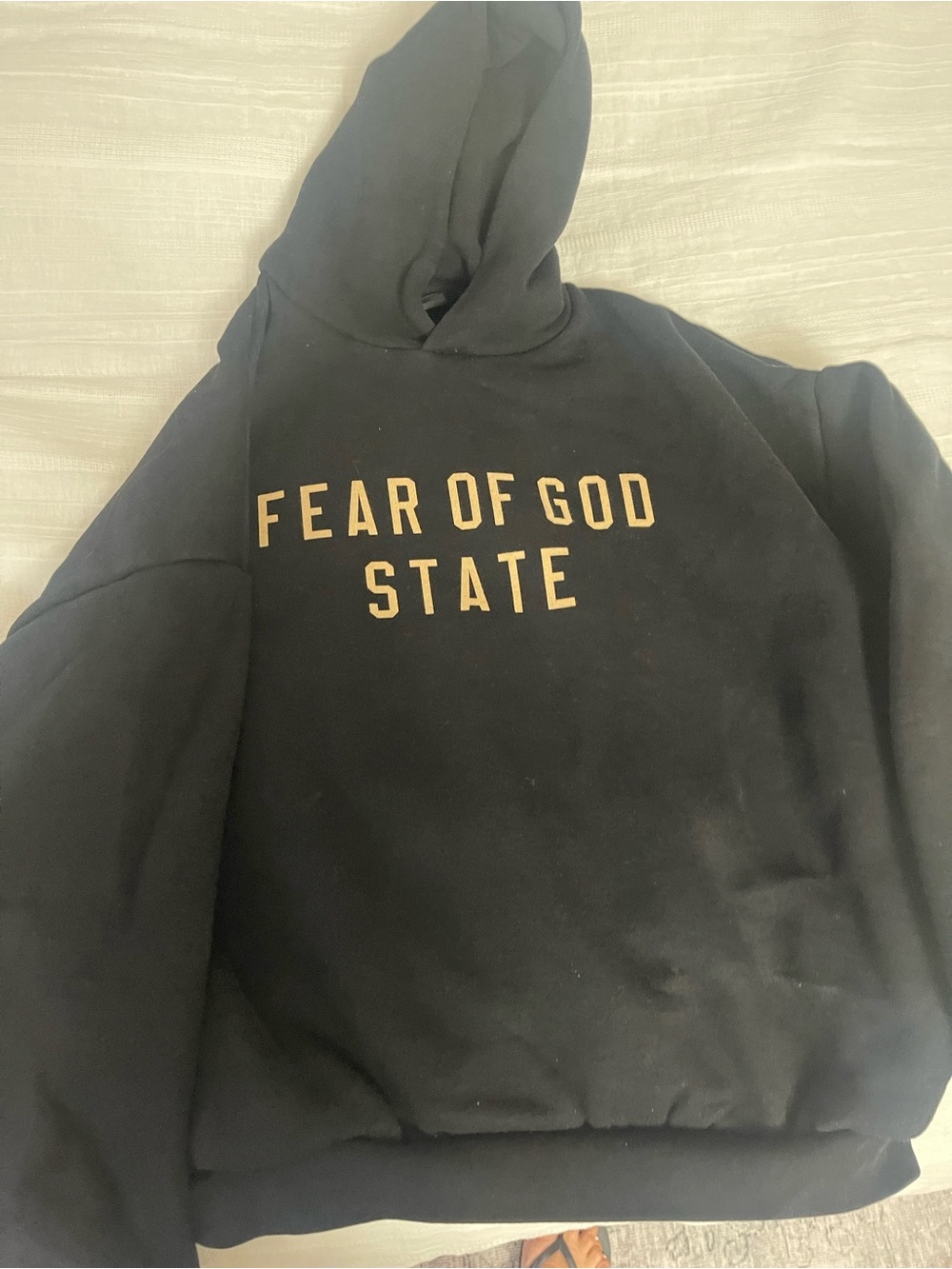 Essentials Fear of God Men’s Crewneck Sweater in Black with Gold Lettering, XS